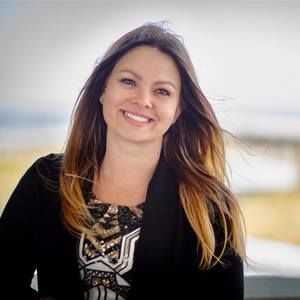 Meet your Posher, Cortney